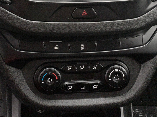 Lada (ВАЗ) Vesta Classic Start (2018-2019), 2015 года, пробег 146327 км