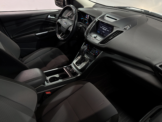 Ford Kuga, 2016 года, пробег 101400 км