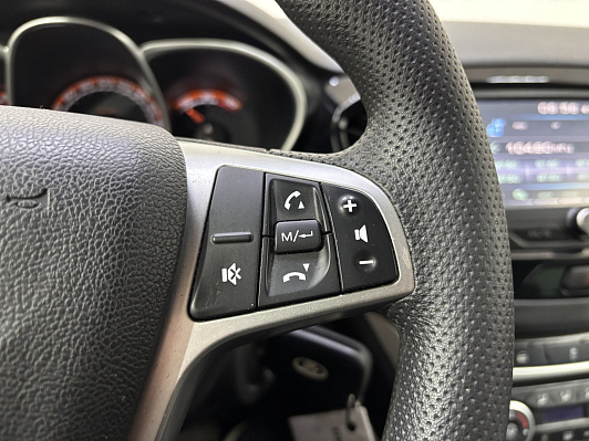 Lada (ВАЗ) Vesta Luxe Prestige (2017-2019), 2018 года, пробег 152280 км
