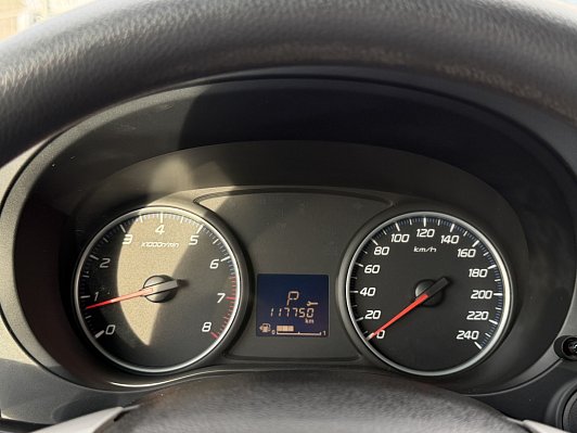Mitsubishi Outlander Intense, 2014 года, пробег 117700 км