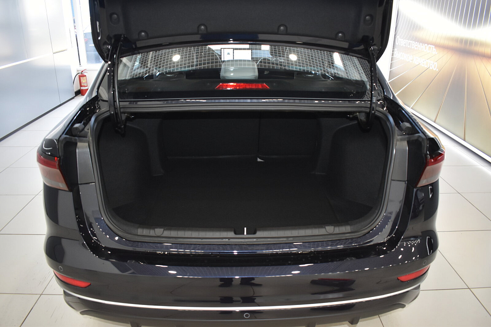 Geely Emgrand Flagship, синий