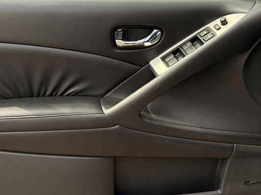Nissan Murano LE+, 2010 года, пробег 300539 км