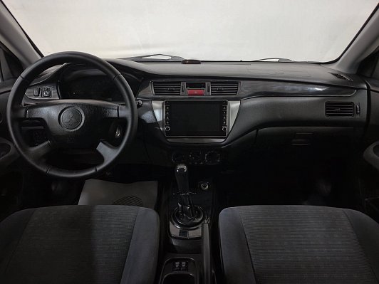 Mitsubishi Lancer, 2004 года, пробег 181755 км
