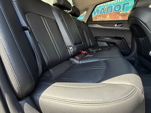 Kia K5 Luxe, 2022 года, пробег 100500 км
