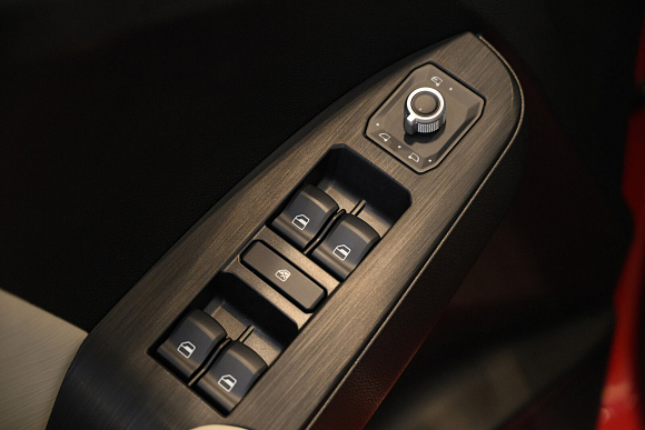 Haval Jolion Elite, красный
