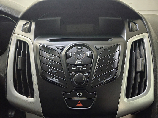 Ford Focus SYNC Edition, 2011 года, пробег 240456 км