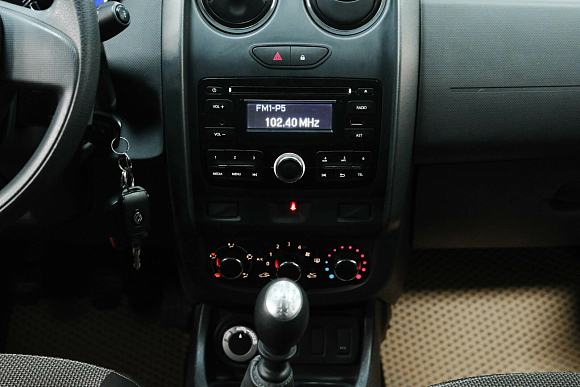 Renault Duster Dakar Edition, 2015 года, пробег 68700 км