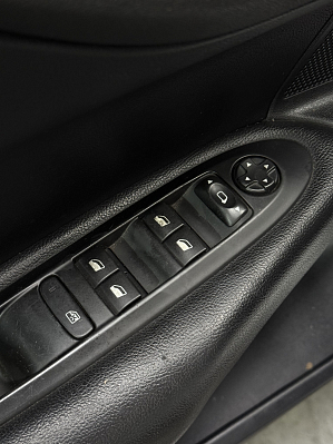 Citroen C4 Tendance, 2013 года, пробег 70606 км