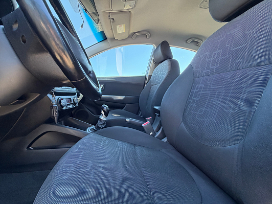 Kia Rio, 2013 года, пробег 181000 км