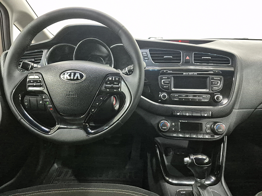 Kia Ceed Luxe, 2013 года, пробег 190063 км