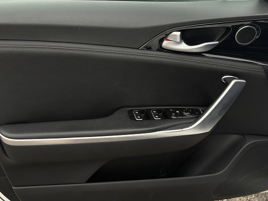 Kia Stinger Luxe, 2019 года, пробег 130395 км