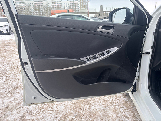 Hyundai Solaris Comfort, 2015 года, пробег 160413 км