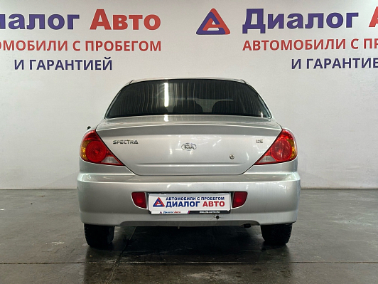 Kia Spectra, 2006 года, пробег 290995 км
