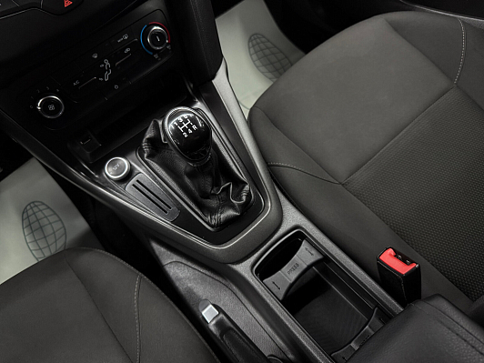 Ford Focus Ambiente, 2016 года, пробег 151478 км