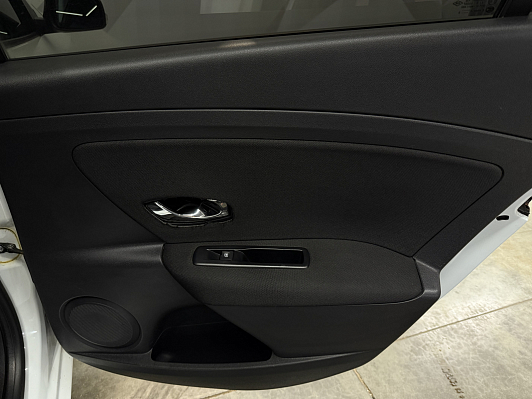 Renault Fluence Authentique 2015, 2013 года, пробег 189223 км
