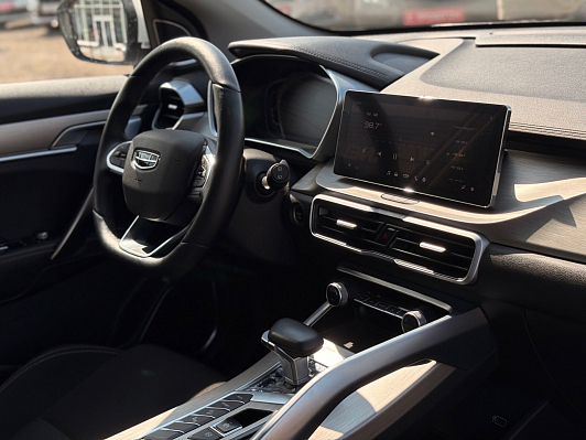 Geely Coolray Flagship, 2023 года, пробег 25630 км