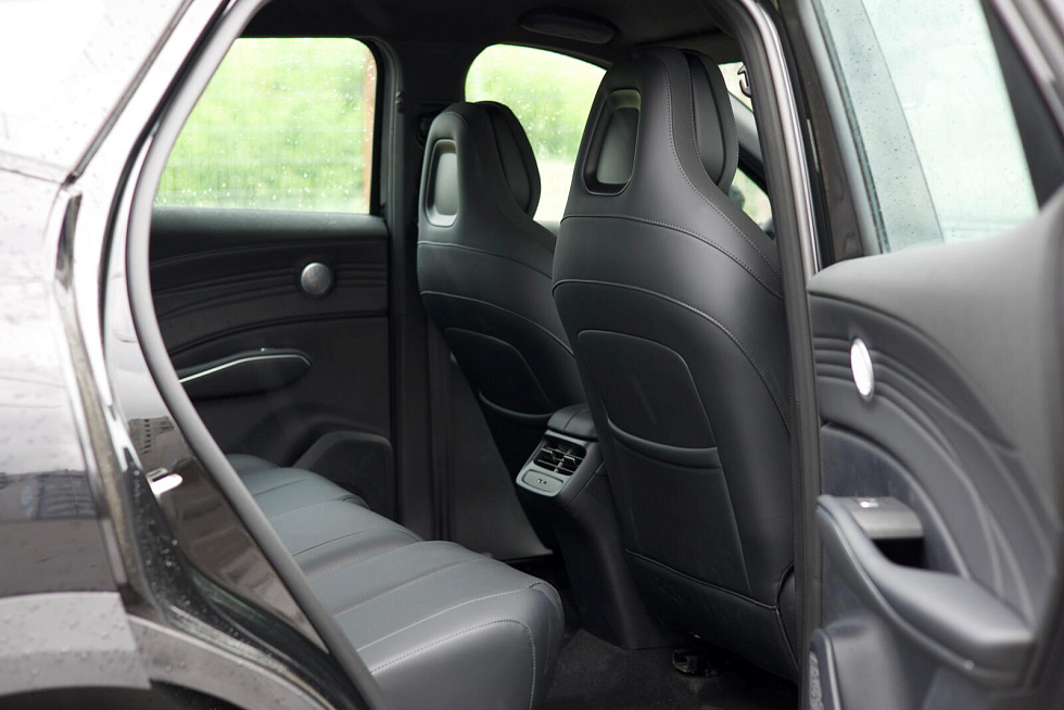 Omoda C7 Драйв, черный