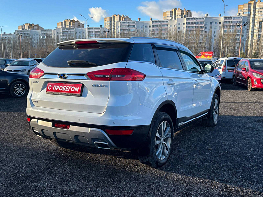 Geely Atlas Luxury, 2021 года, пробег 136765 км
