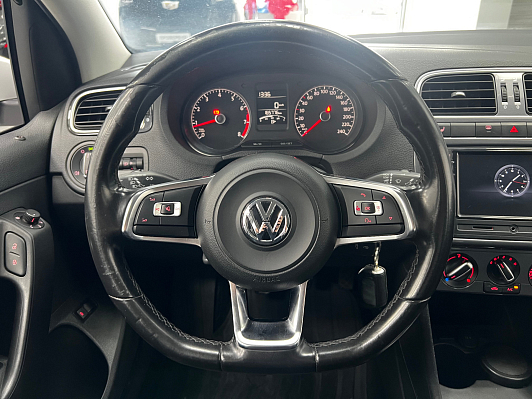 Volkswagen Polo Comfortline, 2019 года, пробег 165767 км