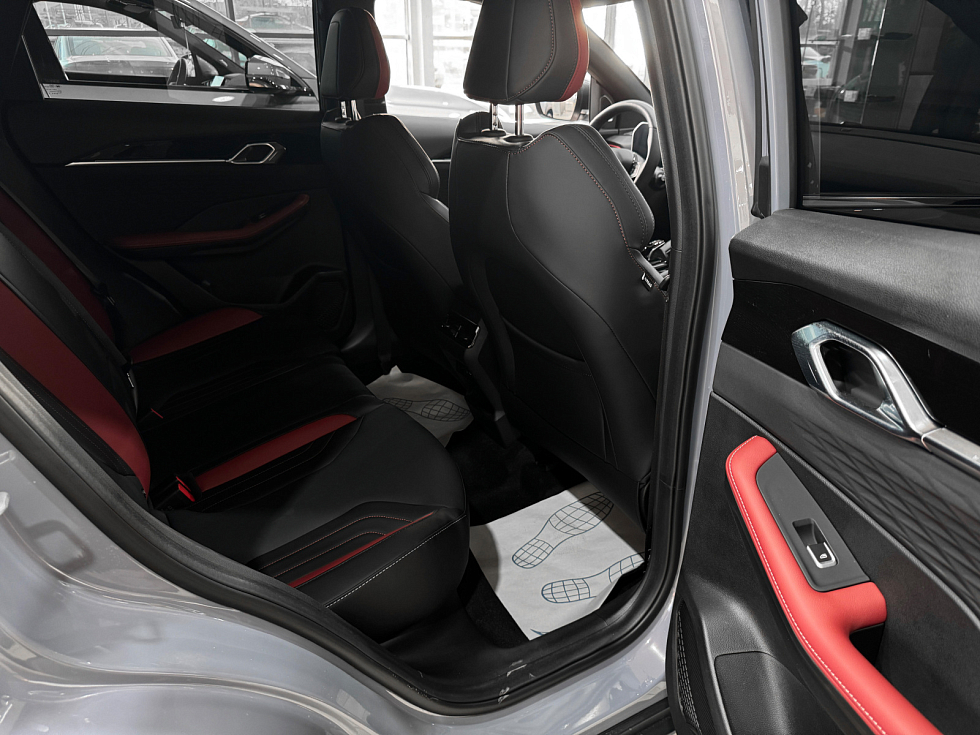 Geely Coolray Exclusive, серый