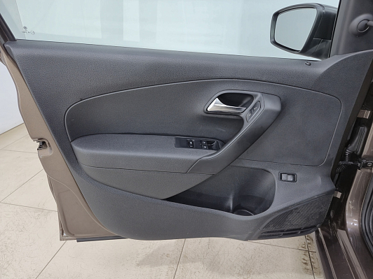 Volkswagen Polo Trendline, 2017 года, пробег 77193 км