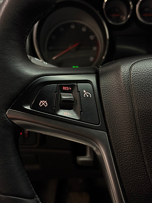 Opel Astra, 2011 года, пробег 229138 км