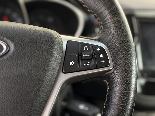 Lada (ВАЗ) Vesta Luxe Multimedia (2018-2019), 2017 года, пробег 174427 км