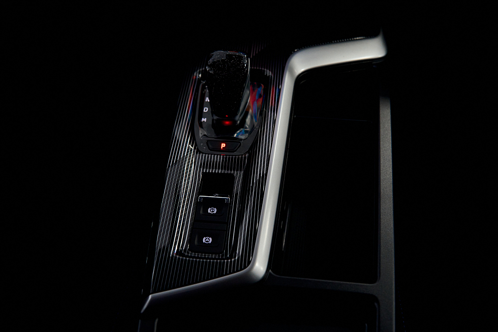 Haval Jolion Оптимум, красный