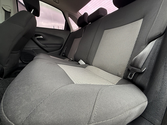 Volkswagen Polo Comfortline, 2015 года, пробег 165174 км