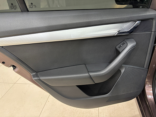 Skoda Octavia, 2014 года, пробег 331800 км
