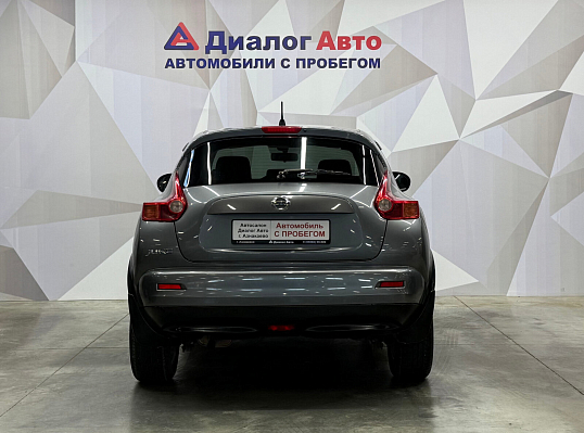 Nissan Juke SE+, 2012 года, пробег 139801 км
