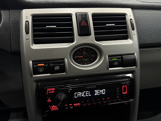Lada (ВАЗ) Priora Люкс, 2011 года, пробег 133078 км
