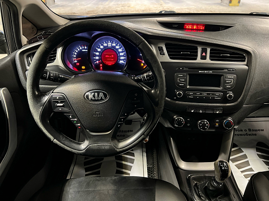 Kia Ceed, 2014 года, пробег 155000 км