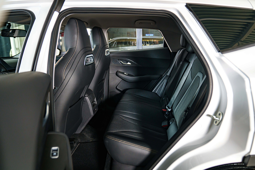 Omoda C5 Актив, черный