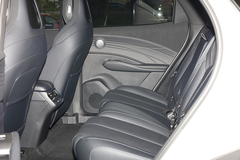 Omoda C7 Supreme, белый