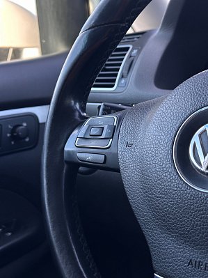 Volkswagen Touran Highline, 2012 года, пробег 258181 км