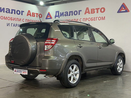 Toyota RAV4, 2010 года, пробег 178807 км