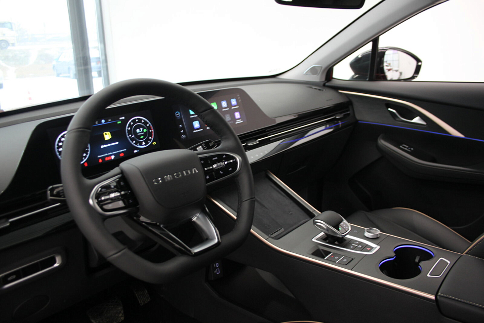 Omoda C5 , красный