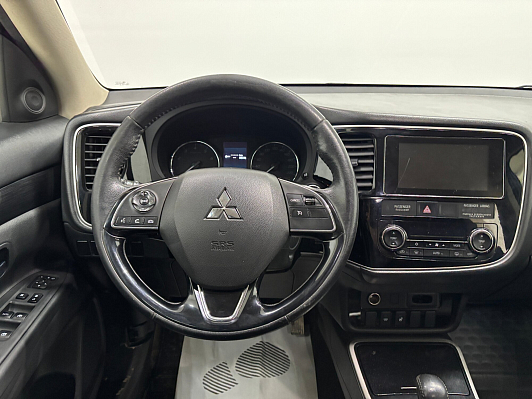Mitsubishi Outlander Instyle, 2018 года, пробег 239865 км