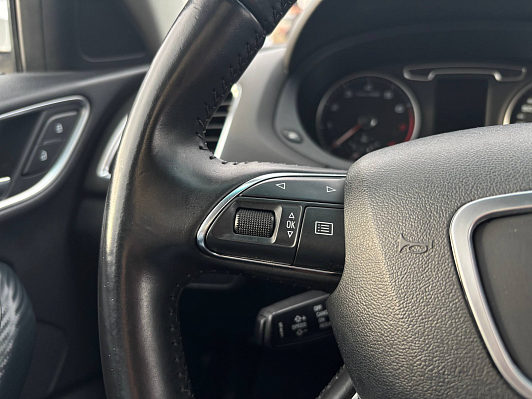 Audi Q3, 2012 года, пробег 215883 км