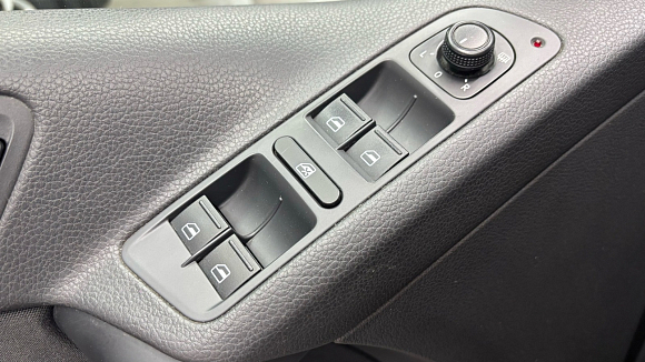 Volkswagen Tiguan, 2016 года, пробег 109533 км