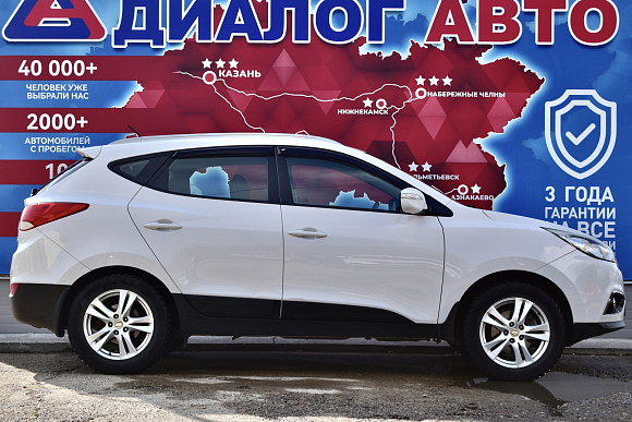 Hyundai ix35 Base, 2012 года, пробег 122000 км