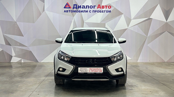 Lada (ВАЗ) Vesta Luxe, 2019 года, пробег 174351 км