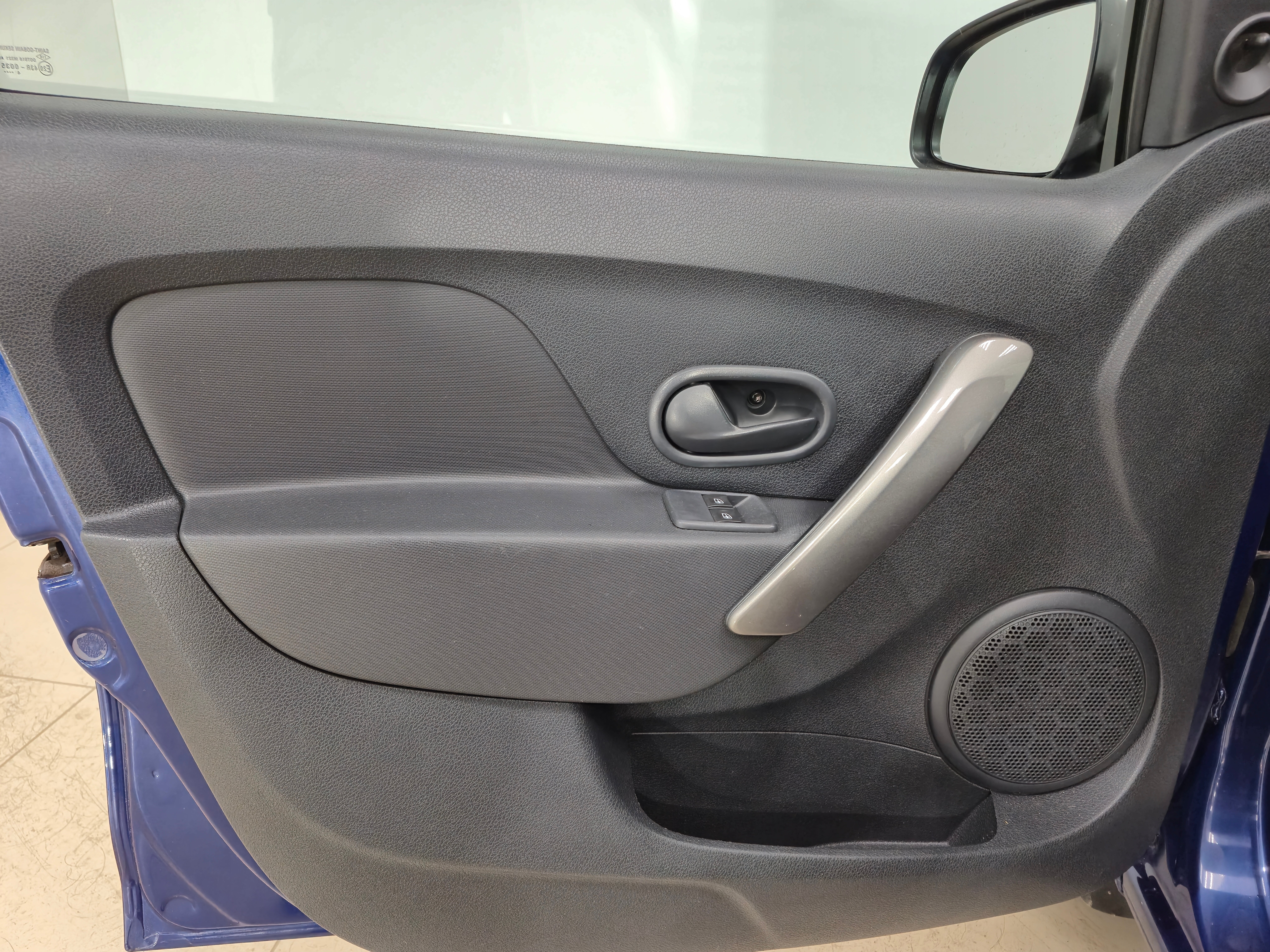 Renault Sandero Confort, 2014 года, пробег 142892 км