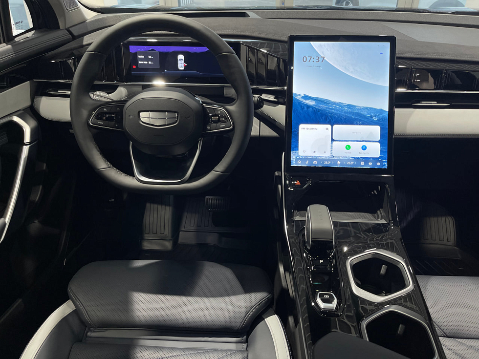 Geely Atlas Flagship, черный