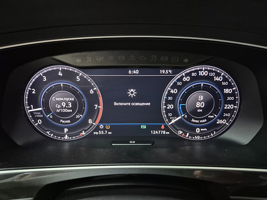 Volkswagen Tiguan Highline, 2018 года, пробег 124500 км