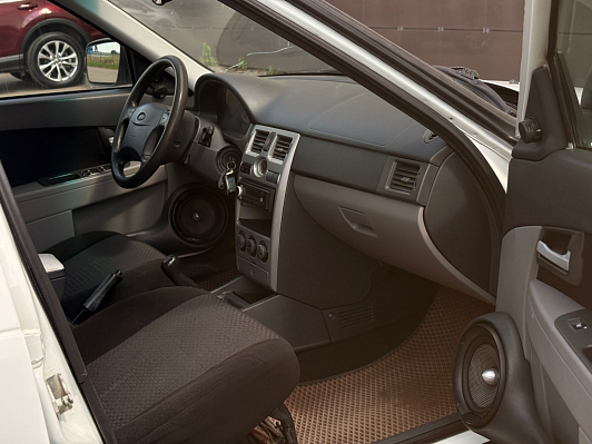 Lada (ВАЗ) Priora Норма, 2010 года, пробег 205298 км