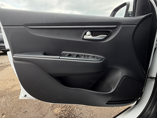 Kia Rio Comfort, 2021 года, пробег 72440 км