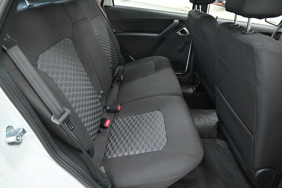 Lada (ВАЗ) Granta #CLUB'23, белый