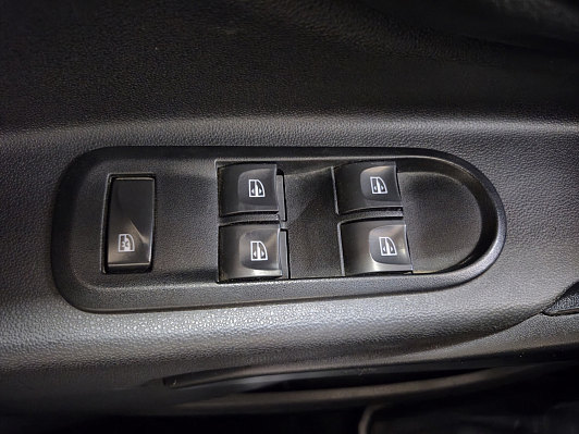 Lada (ВАЗ) XRAY Comfort, 2018 года, пробег 148000 км